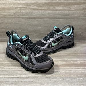 Nike Air Trail Ridge Running Shoes Women’s Size 8